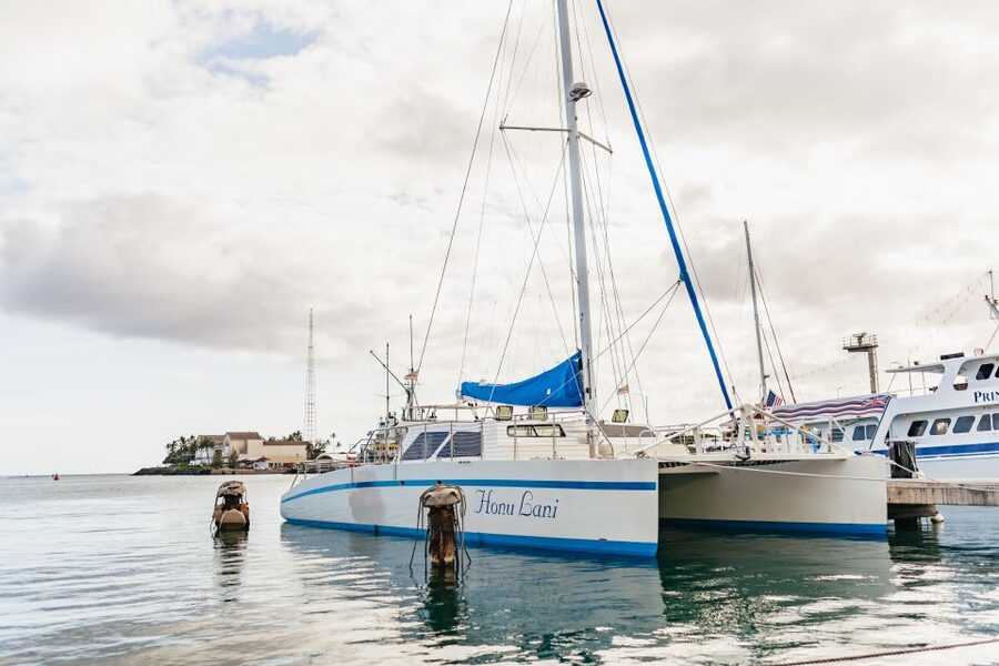 Oahu: Diamond Head Cruise with Drinks & Appetizers - Who will enjoy the Hanu Lani sunset sail