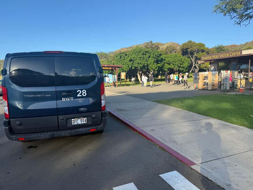 Oahu: Diamond Head Hike with Roundtrip Transportation - Transportation, language, and the self-guided format