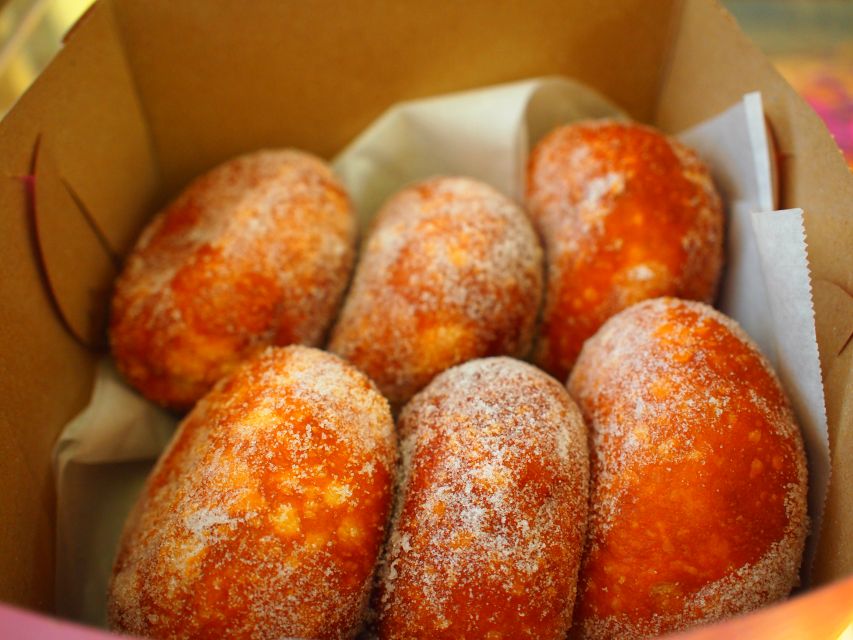 Oahu: Diamond Head Sunrise Hike with Acai Bowl and Malasada - Climbing Diamond Head in the morning
