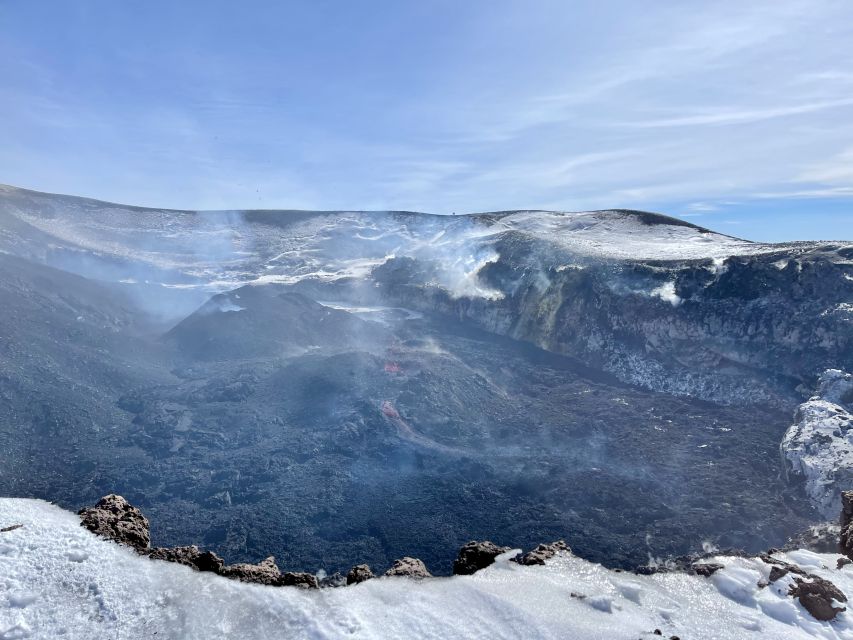 Piano Provenzana: Mount Etna Hiking Trip to 3,380 Meters - Weather, clothing, and physical demands