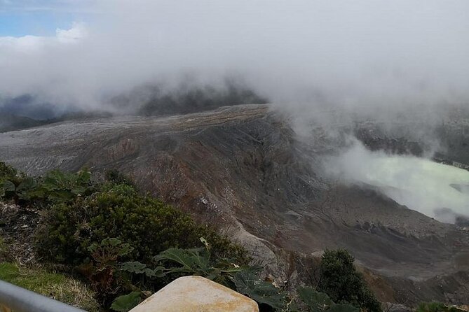 Poas Volcano waterfalls and coffee tour from from San Jose - Poás Volcano: spectacular when the clouds lift