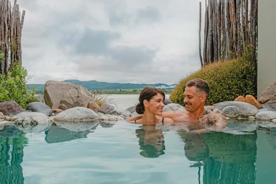 Polynesian Spa Rotorua: Lake View Private Pools Experience - The Water from Rachel Spring