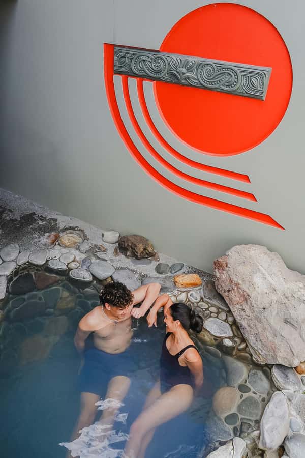 Polynesian Spa Rotorua: Sky View Private Pools Experience - Food, shopping, and the spa complex