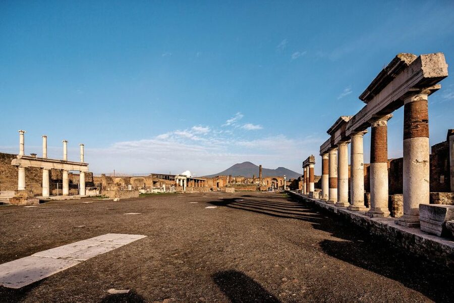 Pompeii and Vesuvius Full-Day Tour from Amalfi Coast - Who should book this experience