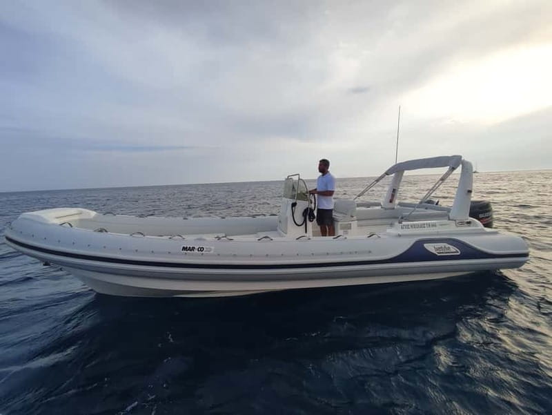 Private, fully customizable cruise in Santorini's caldera - FAQ