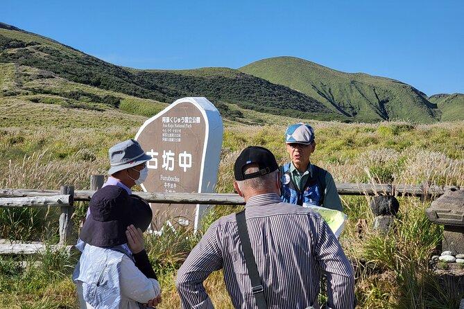 Private guided tour: Mt. Aso volcano, grasslands, Aso Shrine - Who should book this Aso experience?