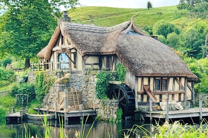 Private Hobbiton Movie Set and Rotorua Day Trip from Auckland - What the $263.74 price really covers