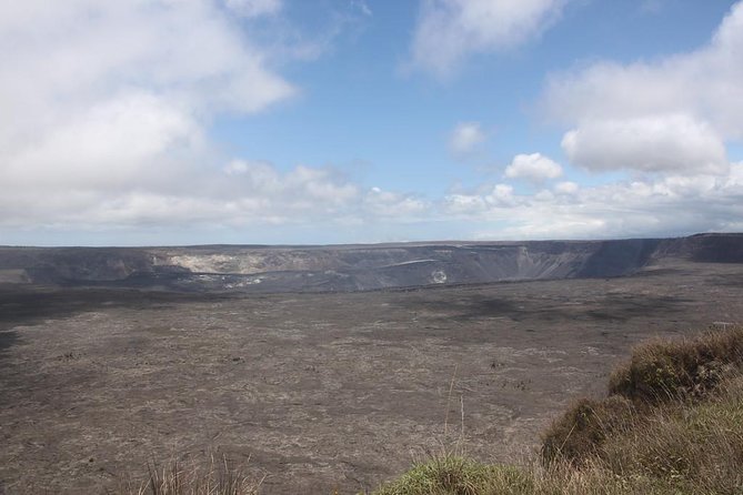 Private Tour from Hilo to Hawaii Volcanoes Natl Park Mercedes Van - Chain of Craters Road and old eruptions
