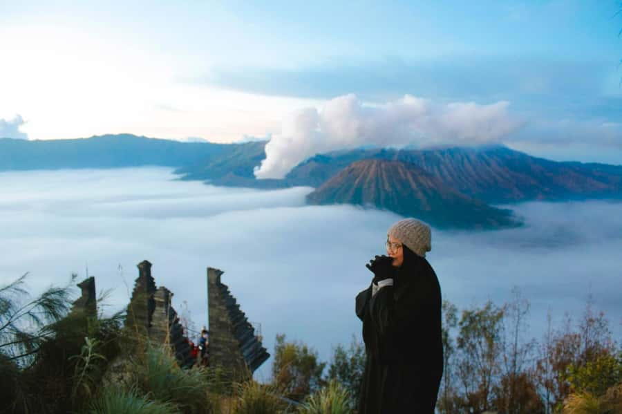Probolinggo: Dawn Journey to Mount Ijen Sunrise Expedition - Choosing between Seruni Point and King Kong Hill