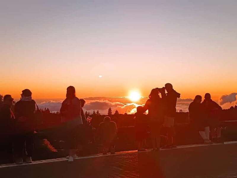 Puerto Cruz: VIP Teide Sunset & Stars, Guachiche Lunch+Cava - What the small group changes