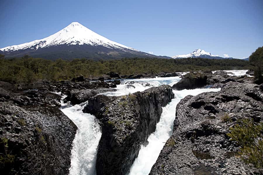Puerto Varas: Osorno Volcano Day Trip by Air-conditioned Van - Choosing the chairlift: Spring Station or Glacier Station