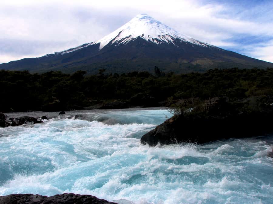 Puerto Varas: Osorno Volcano, Petrohue Falls Full-day Trip - Should you book this Osorno and Petrohué tour?