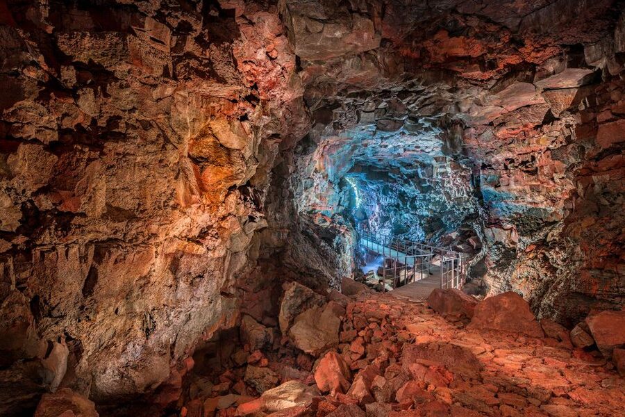 Raufarhólshellir Lava Tunnel: Underground Expedition - Who will enjoy it most