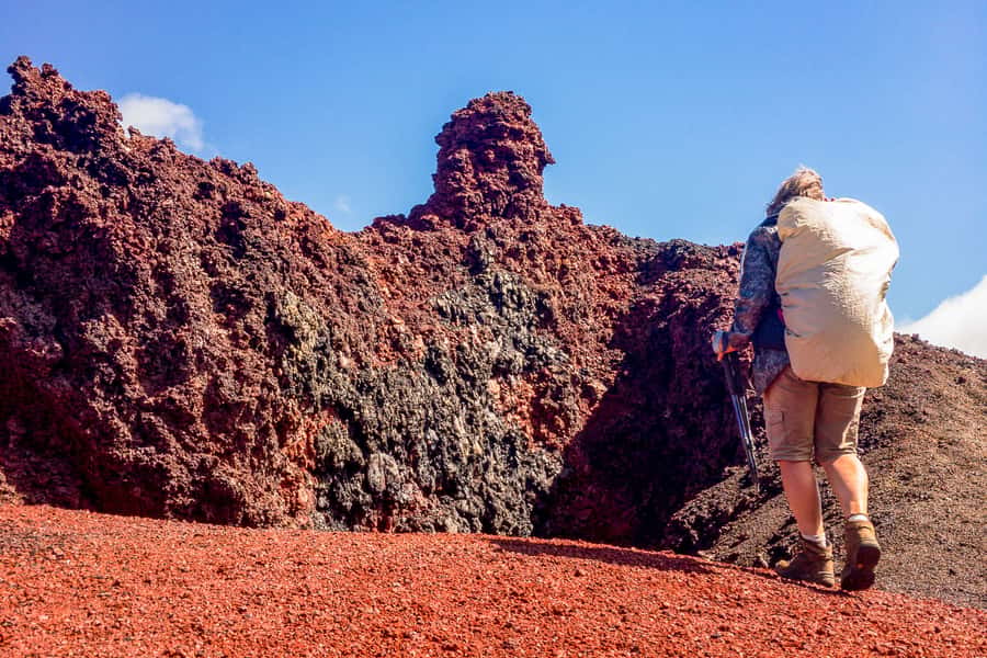Réunion: Piton de la Fournaise Volcano off trail Hike - Why this hike is different from the usual volcano visit