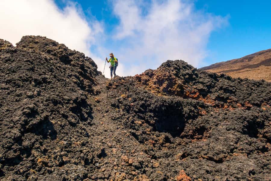 Réunion: Piton de la Fournaise Volcano off trail Hike - What the guides add to the day