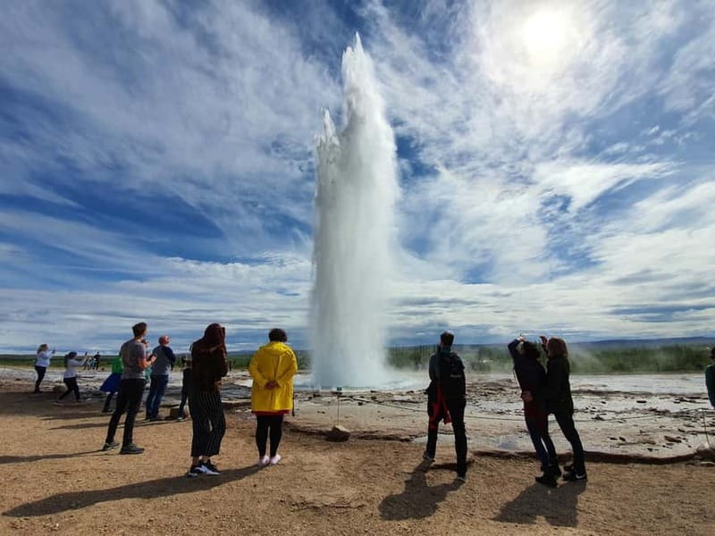 Reykjavík: Golden Circle, 2 Geysers & Geothermal Bakery Tour - Is the $134 price good value?