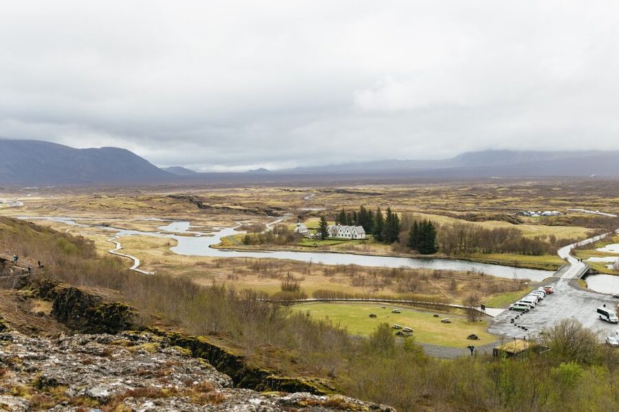 Reykjavik: Golden Circle, Crater & Blue Lagoon Minibus Tour - Geysir and the three-minute eruption cycle