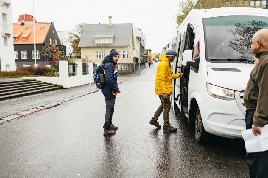Reykjavik: Golden Circle, Crater & Blue Lagoon Minibus Tour - The guides make the long day easier