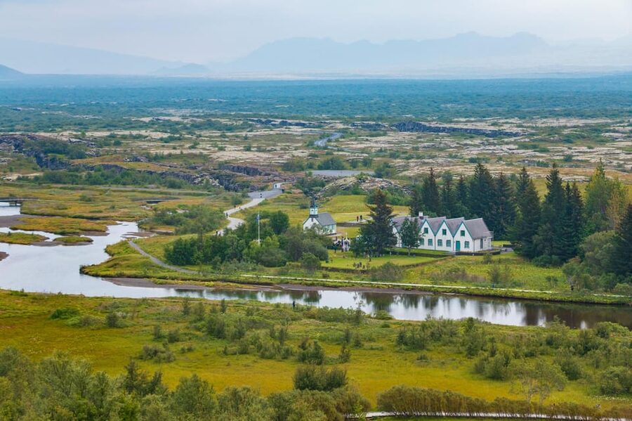 Reykjavik: Golden Circle, Crater & Blue Lagoon Minibus Tour - Þingvellir: rift valley and national story