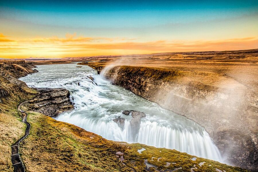 Reykjavik: Golden Circle Full-Day Tour with Kerid Crater - Kerið Crater Adds A Volcanic Change Of Scene