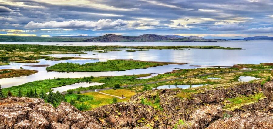 Reykjavik: Golden Circle tour, Crater & Icelandic Horses - Geysir and Strokkur: Iceland’s famous geothermal theater