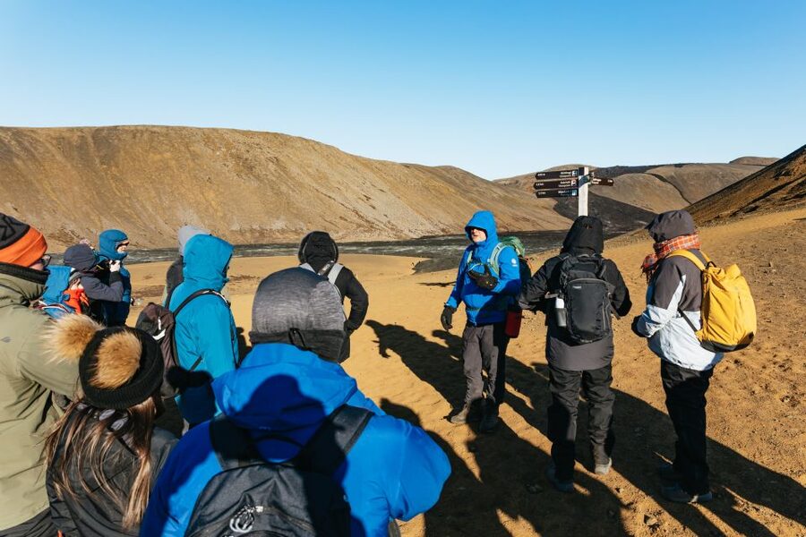 Reykjavik: Guided Tour to Volcano and Reykjanes Geopark - Fish and chips in a fishing village