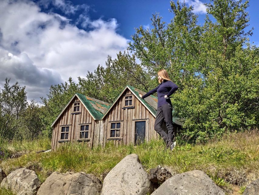 Reykjavik: Lava Cave, Hot Springs, Horses & Waterfalls Tour - Glanni Waterfall: a gentle opening stop