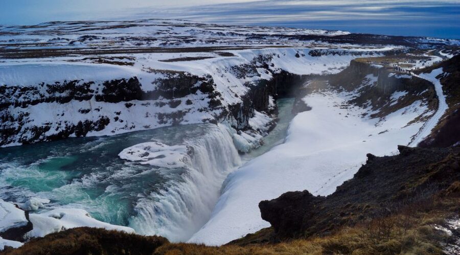 Reykjavík: Private Golden Circle Tour with Kerid Crater - Guides and the small-group advantage