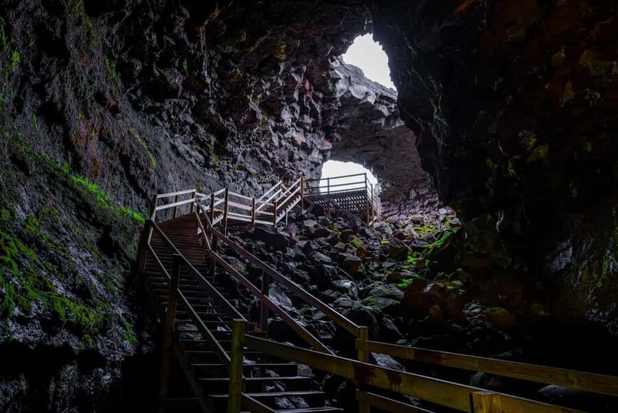 Reykjavik: Silver Circle + Ice Tunnel, Baths, or Lava Cave - Who Will Enjoy This Western Iceland Day?