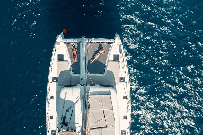Romantic Sunset Catamaran Caldera Cruise incl. Meal & Drinks - Group size, comfort, and conditions