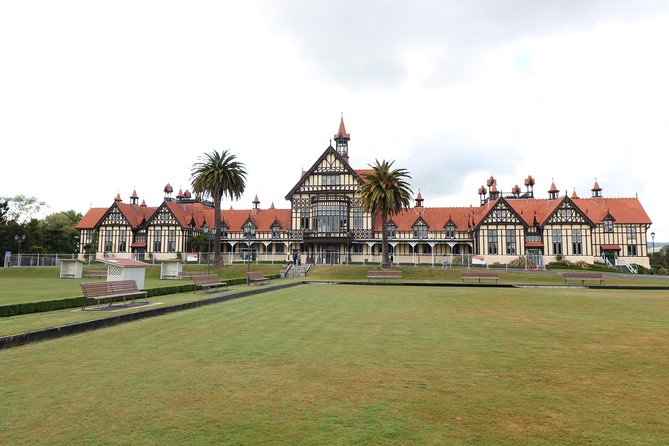 Rotorua and Waitomo Caves Day Trip from Auckland -Smaller Groups - Who should book this Auckland day trip