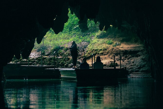 Rotorua and Waitomo Caves Day Trip from Auckland -Smaller Groups - Te Puia combines geothermal power and Māori craft