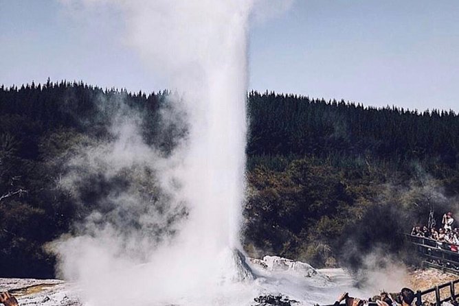Rotorua based Small Group Morning Tour Waimangu and Wai O Tapu - What to pack for a five-hour geothermal outing