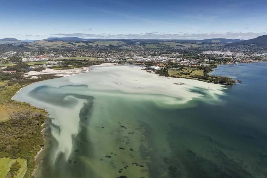 Rotorua: Floatplane Flight with Orakei Korako Landing - From Lake Rotorua to the lakes district