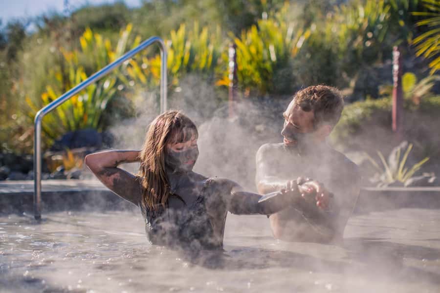 Rotorua: Hell's Gate Outdoor Mud Spa & Guided Walk - Key points at a glance