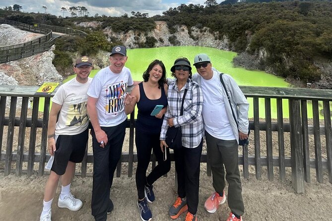 Rotorua Highlights inc. Waiotapu & Te Puia Day Tour from Auckland - Wai-O-Tapu: New Zealand’s most colorful geothermal stop