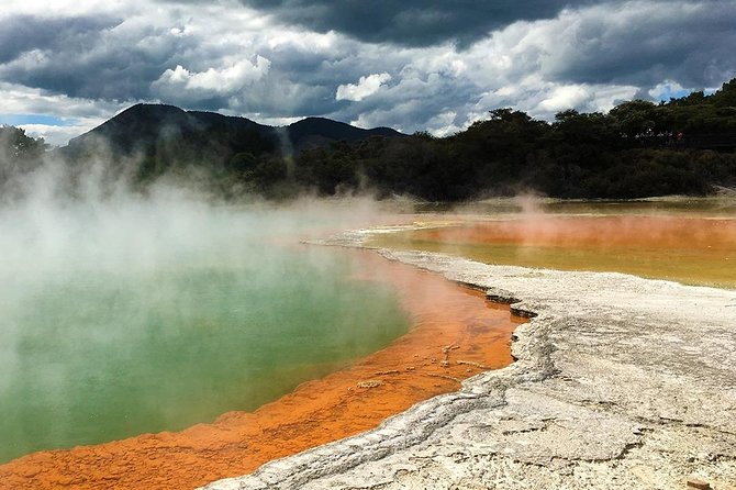 Rotorua Highlights Tour from Auckland with Optional Extras - Rotorua’s geothermal heart at Wai-O-Tapu