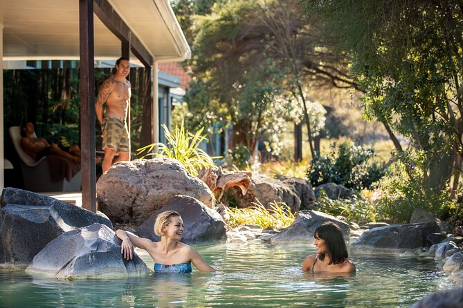 Rotorua Highlights Tour from Auckland with Optional Extras - Te Puia for Māori culture and geothermal sights
