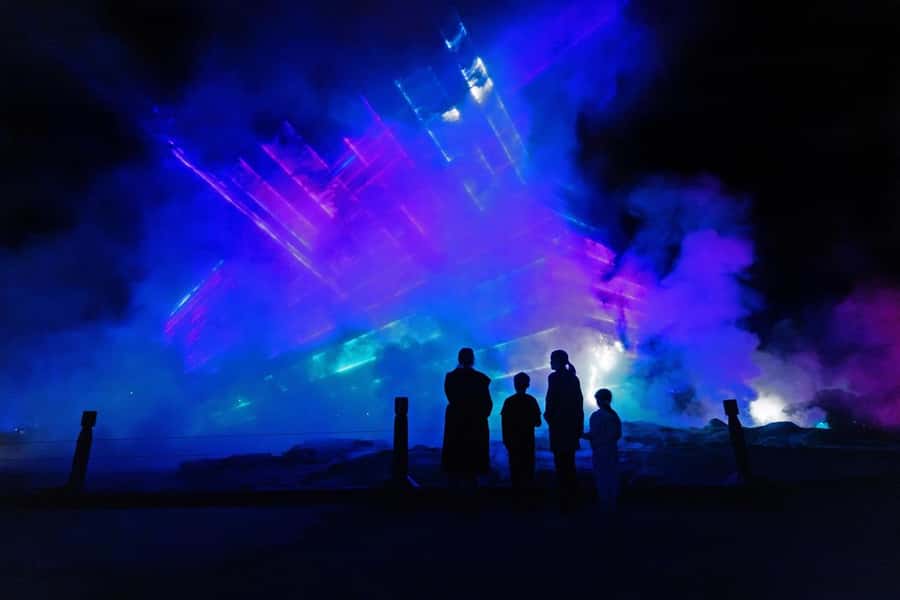Rotorua: Marama Geyser Light Trail & Geothermal Experience - From the festival-style entrance into the valley