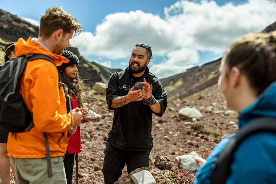 Rotorua: Mount Tarawera Volcanic Crater Half-Day Guided Walk - The climb to the summit
