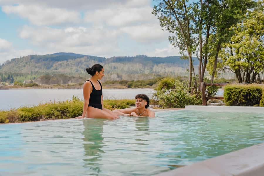Rotorua: Polynesian Spa Pavilion Hot Pool Bathing (12+ yrs) - Who will enjoy the Pavilion most