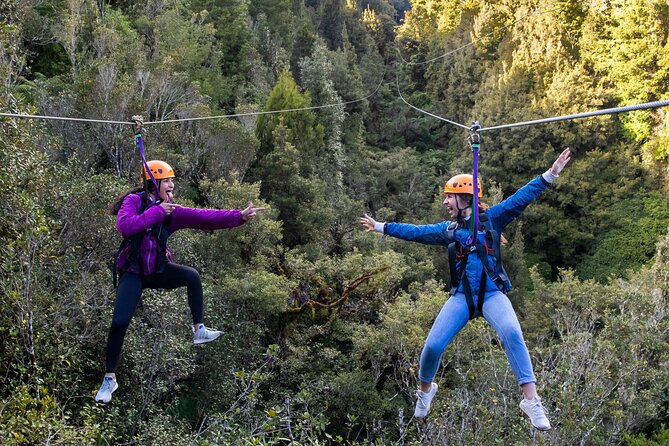Rotorua’s Ultimate Zipline: 6 ziplines, 400 m Tandem, Cliff Walk - The cliff walk and floating staircase add real variety