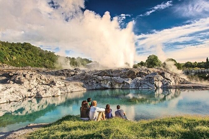 Rotorua Small-Group Day Tour from Auckland - The buffet lunch at Te Puia