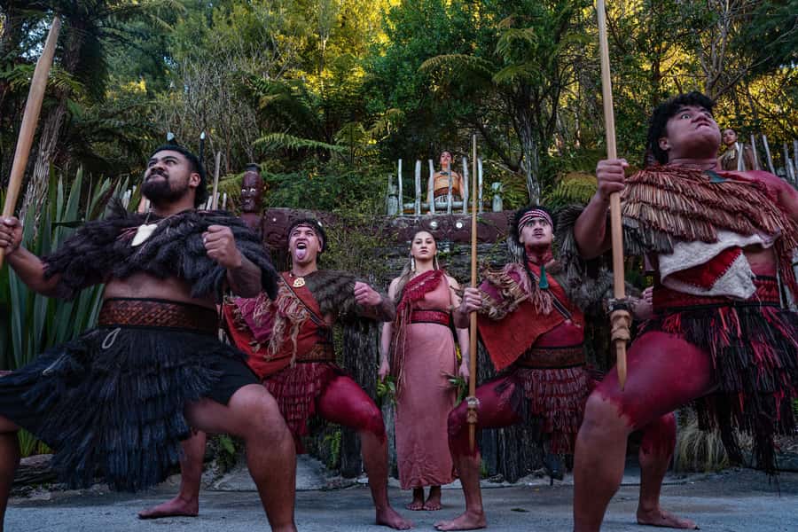 Rotorua: Te Pa Tu Māori Cultural Experience with Dinner - Songs and performance in the forest amphitheater