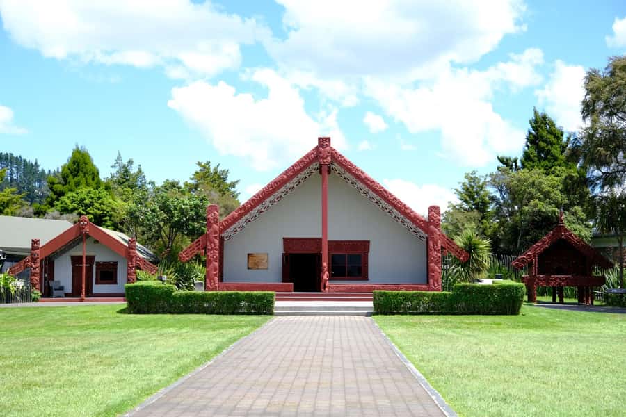 Rotorua: Te Puia Maori Village and Rejuvenation Tour - Why the Maori content matters