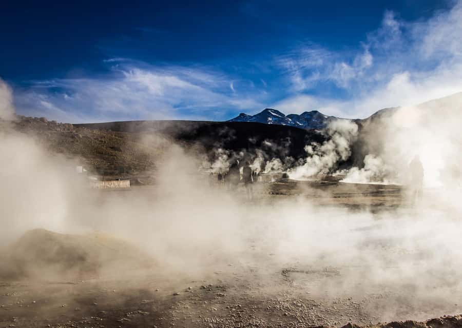 San Pedro de Atacama: Saver Pack Tatio Geysers + Moon Valley - El Tatio at dawn, from steam to sunlight