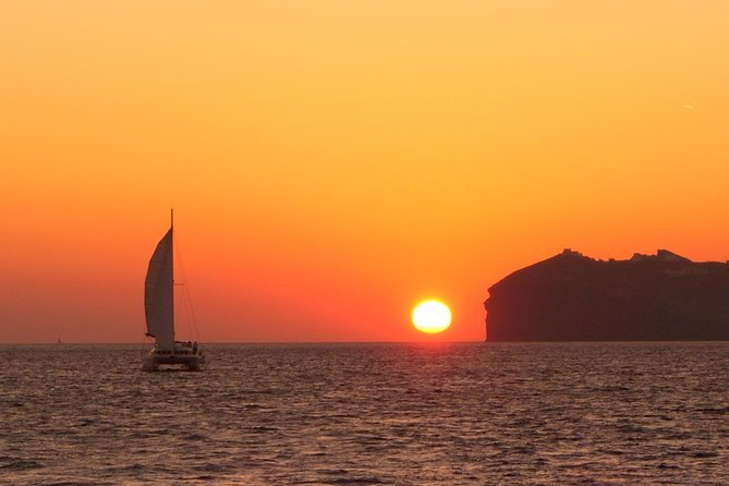 Santorini Caldera Sailing Tour with BBQ Lunch and Drinks - Swimming, snorkeling, and the gear question