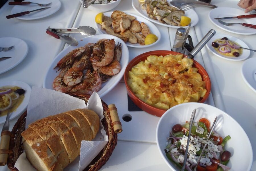 Santorini Caldera: Sunset Sailing Cruise with Meal - Sunset on the return route