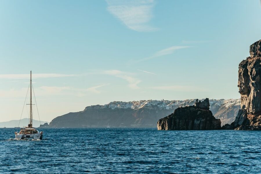 Santorini: Catamaran Caldera Cruise with Meal and Drinks - What to bring and what to leave behind