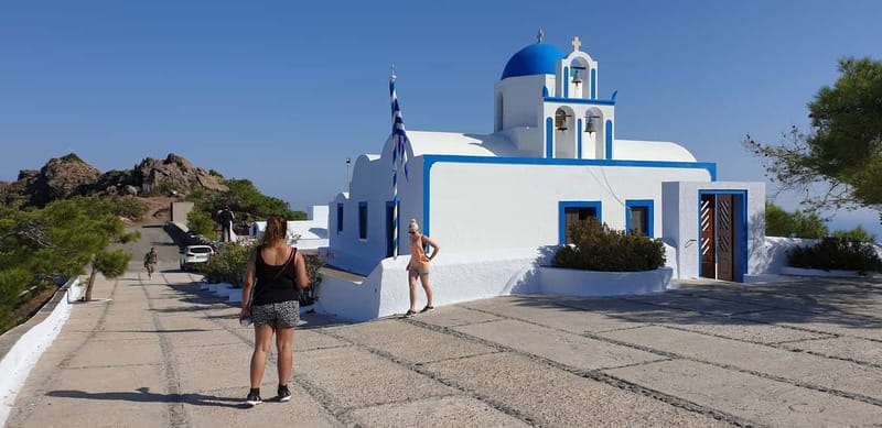 Santorini: Fira to Oia Caldera Hike with Guide - Price, snacks, and what you need to bring